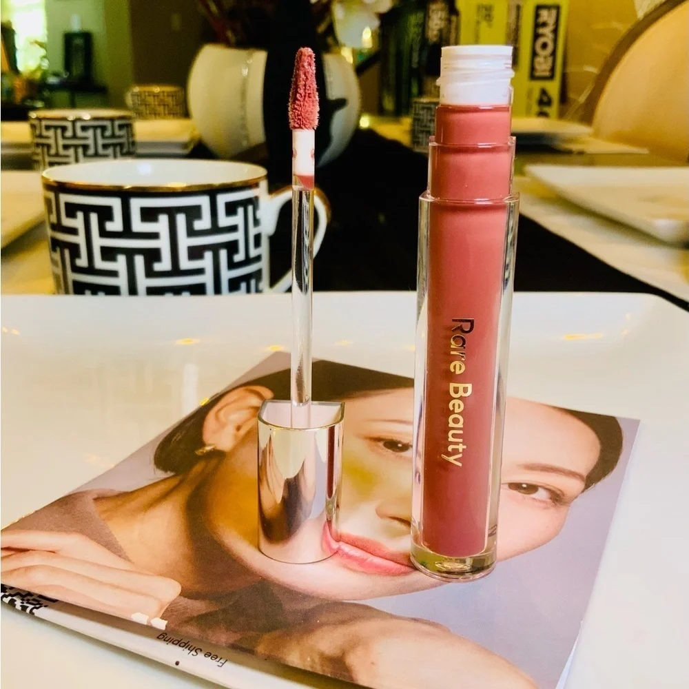 Ellen Tracy Lip Gloss 5‎ every day shades
